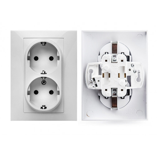 Base Enchufe Empotrar Doble Tt Blanco 16 A