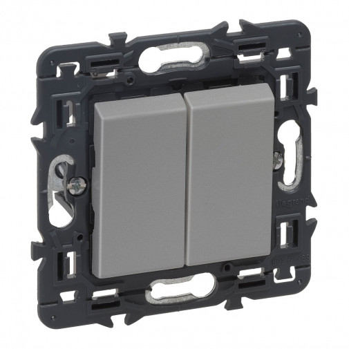 Conmutador Elec 9x9x3,8cm Emp Db Abs Alum Valena Next Legran