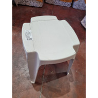 Mesa Auxiliar Res Blanco Solid 42x37x38 (OUTLET)